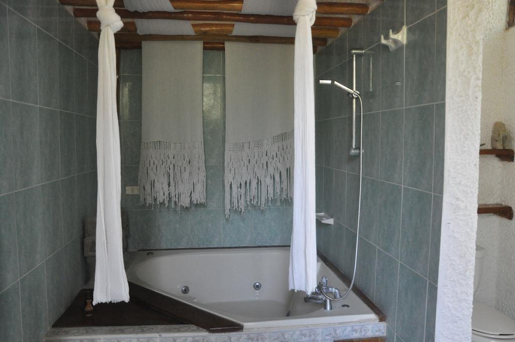 Hacienda La Isla Lodge Sarapiquí Стая снимка